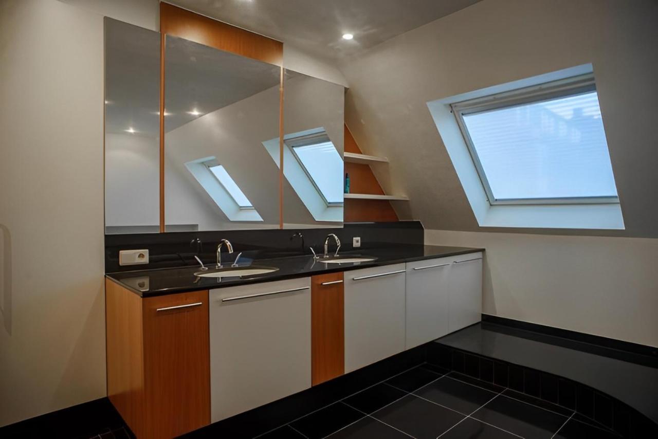 Big And Comfortable Triplex In Knokke Dış mekan fotoğraf