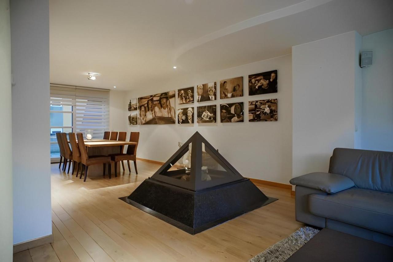 Big And Comfortable Triplex In Knokke Dış mekan fotoğraf